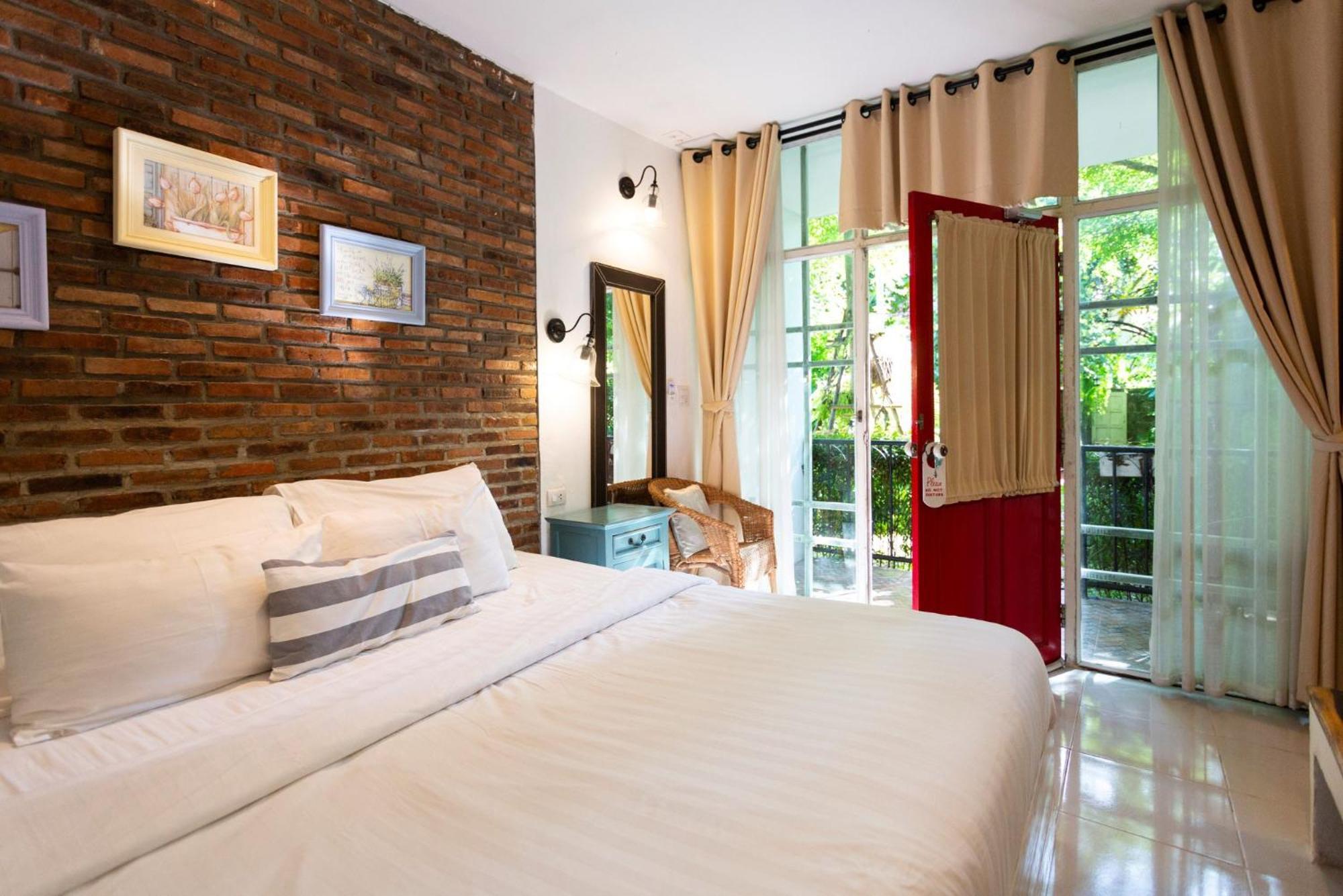 ที่พักพร้อมอาหารเช้า ในสวน เบดแอนด์เบรกฟาสต์ เชียงราย